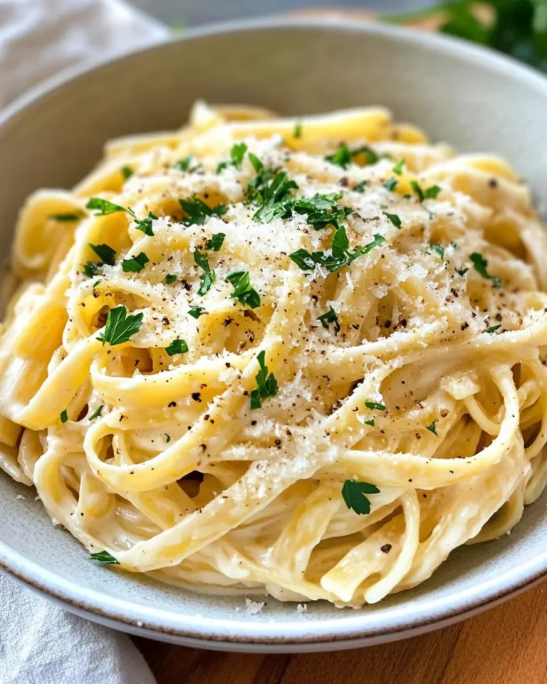 Homemade Creamy Roasted Garlic Alfredo Pasta recipe photo