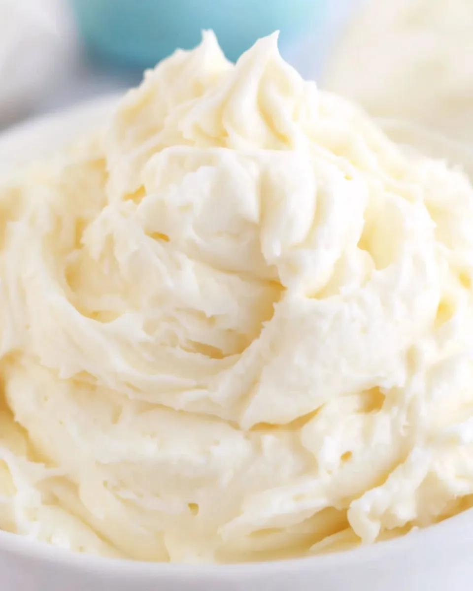 Easy Best Vanilla Frosting recipe photo