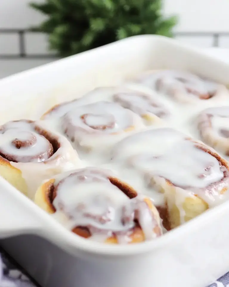 Homemade Cinnamon Roll Icing photo