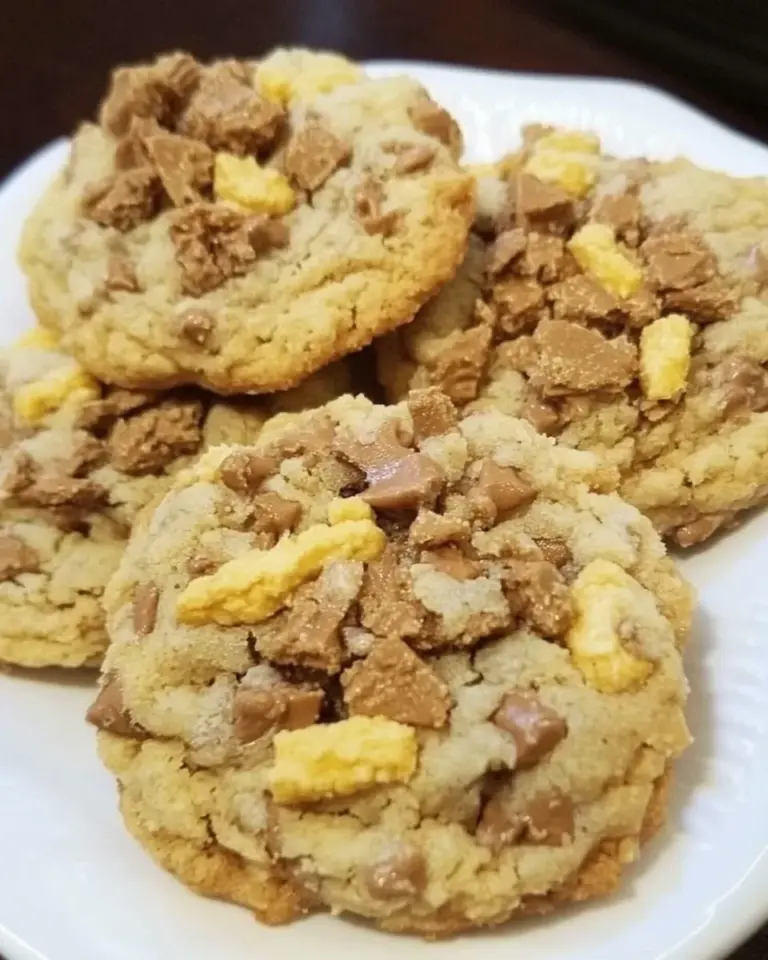 Homemade Crispy Butterfinger Cookies photo