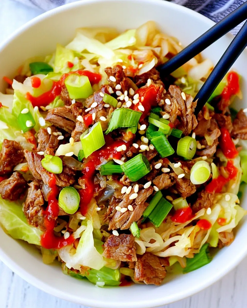 Easy Sriracha Beef Cabbage Bowl food shot